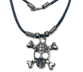 Totenkopf Kette mit gekreuzten Knochen – Baumwoll Wachsband 48 cm – Skull Anhänger