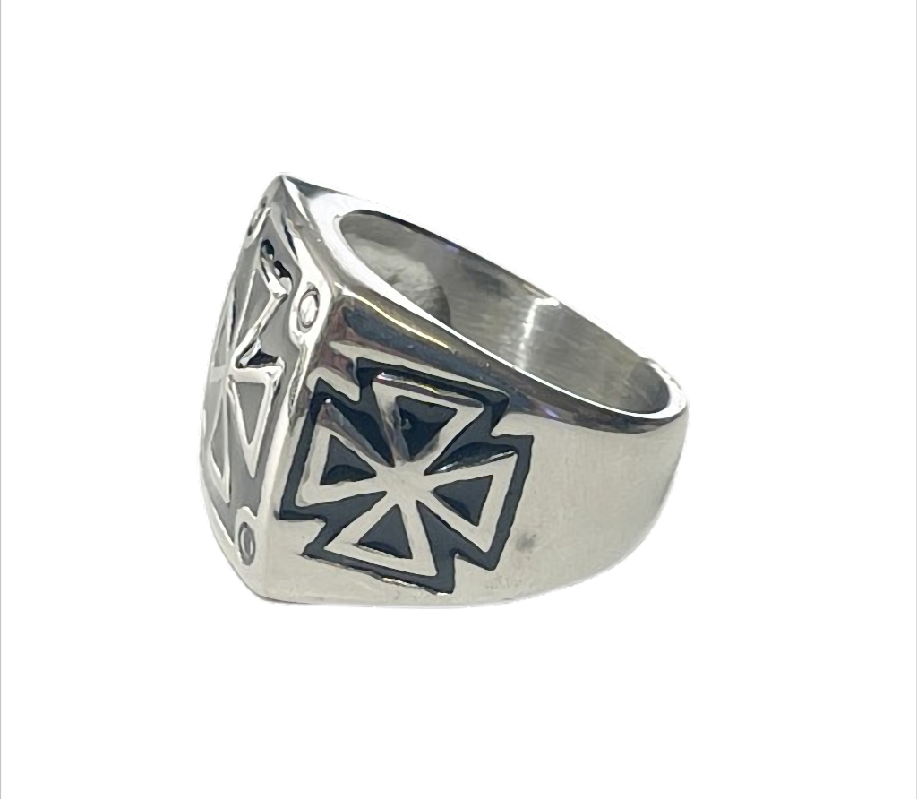 Herrenring „Iron Cross Legacy“ – Edelstahl Siegelring mit Kreuz, 20 mm