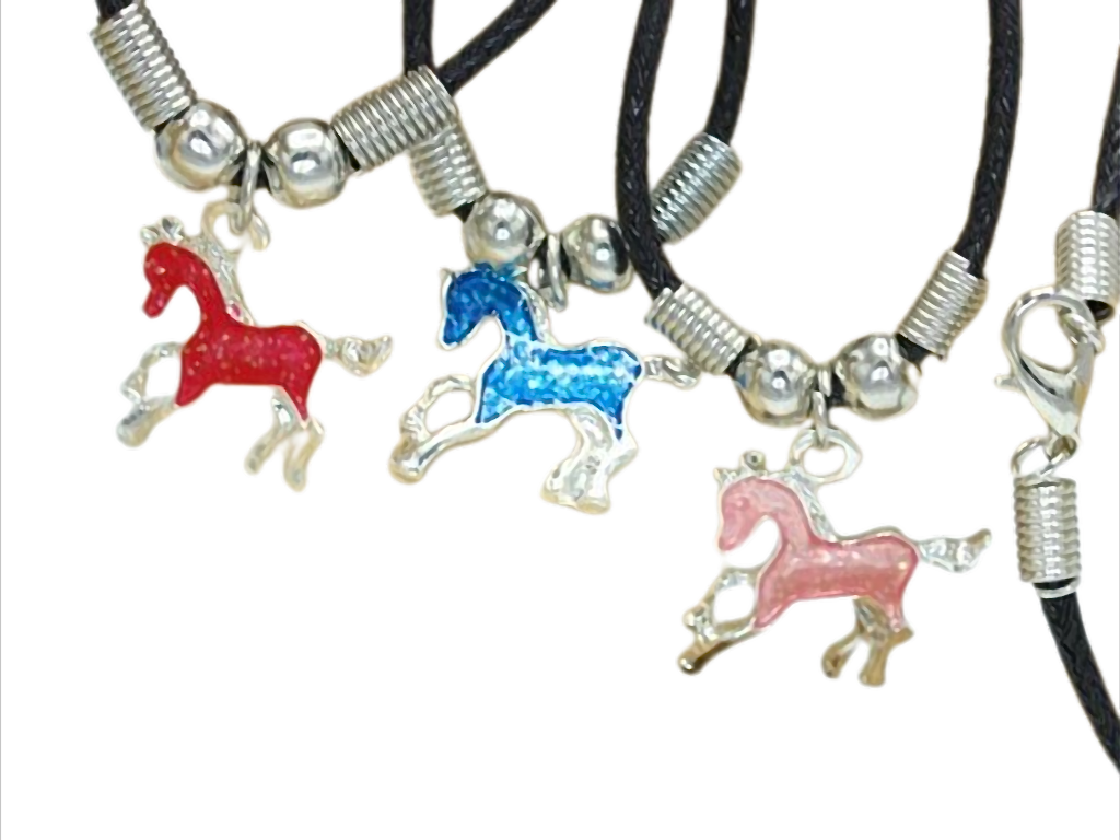 Kette mit Pferde-Anhänger am Wachsband – 38 cm
