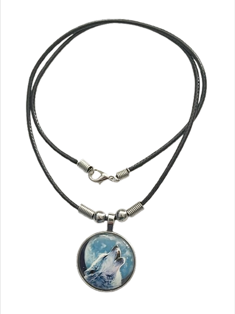 Lunar Wolf Spirit  Kette mit Wolf Motiv – Cabochon Anhänger
