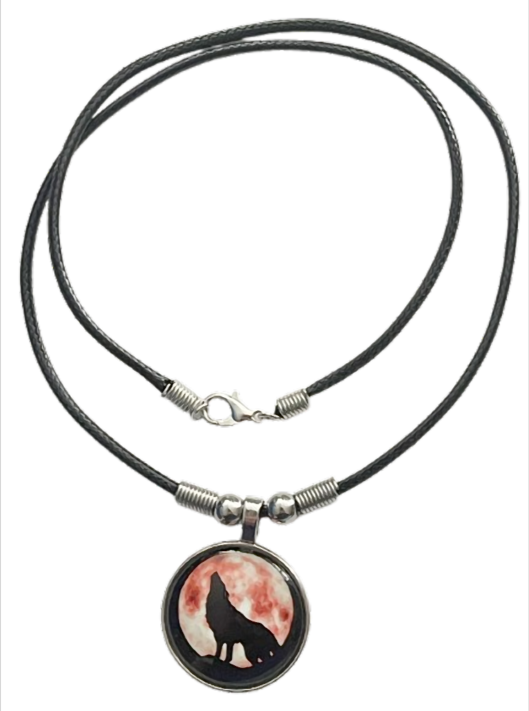 Lunar Wolf Spirit  Kette mit Wolf Motiv – Cabochon Anhänger