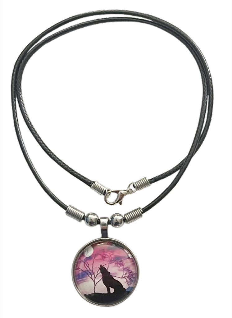 Lunar Wolf Spirit  Kette mit Wolf Motiv – Cabochon Anhänger