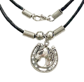 Lucky Spirit – Wild Horse Kette Pferd im Hufeisen – Baumwollwachsband – 48 cm