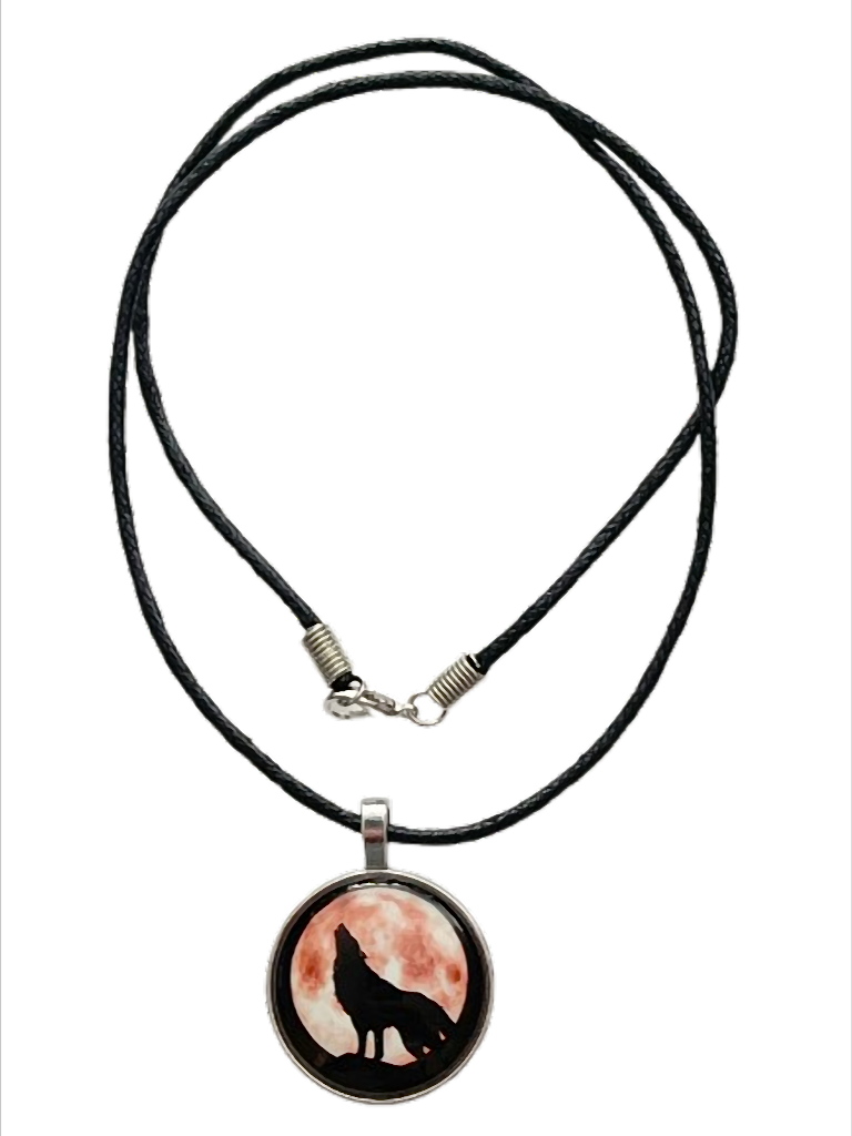 Lunar Wolf Spirit  Kette mit Wolf Motiv – Cabochon Anhänger