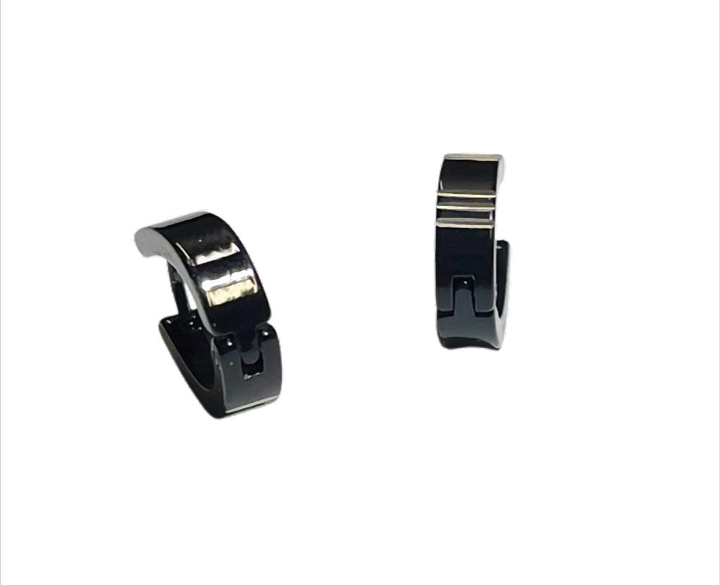 Midnight Stripes Creolen Edelstahl schwarz mit silbernen Streifen – 16 x 5 mm